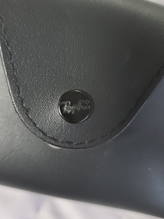 Ray-Ban Black Sunglasses Case with Gold Logo - Picture 4 of 5